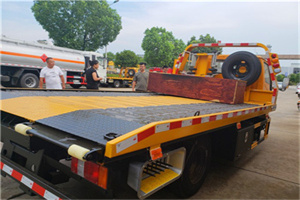 蓬安附近拖车电话号码服务